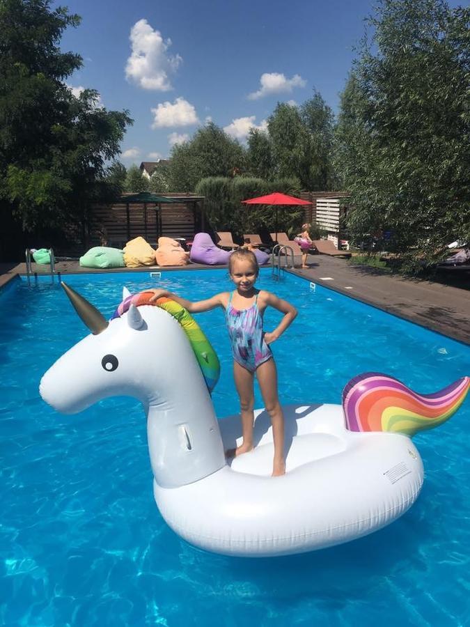 На Борту Kiev Bagian luar foto